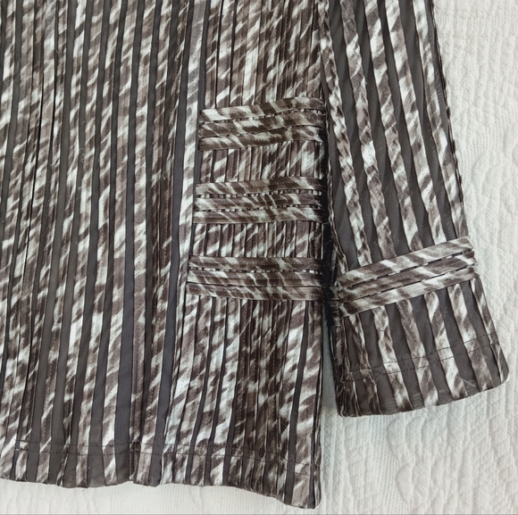 Chico's Julianne Jacket Zip Up Stretchy Boho Lightweight Sexy Shiny Mesh Animal - Picture 7 of 12